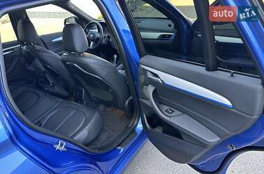 Позашляховик / Кросовер BMW X1 2016 в 