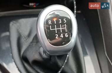 Позашляховик / Кросовер BMW X1 2010 в 
