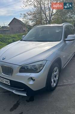 Внедорожник / Кроссовер BMW X1 2011 в 