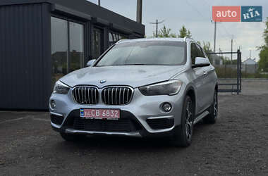 Внедорожник / Кроссовер BMW X1 2017 в 