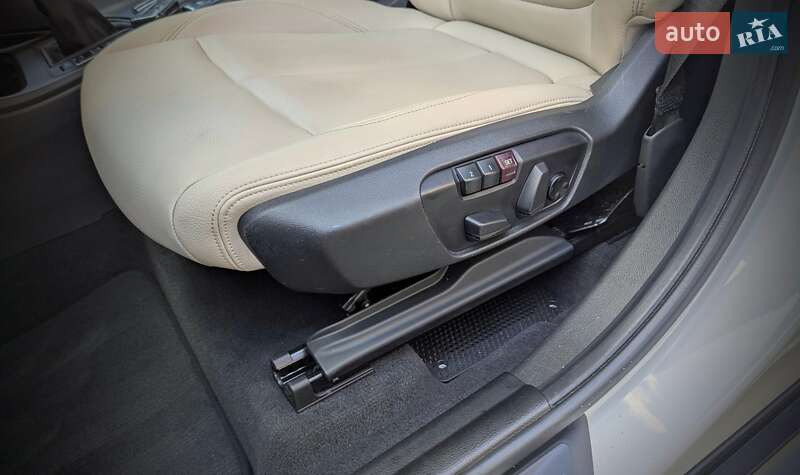 Внедорожник / Кроссовер BMW X1 2019 в Львове