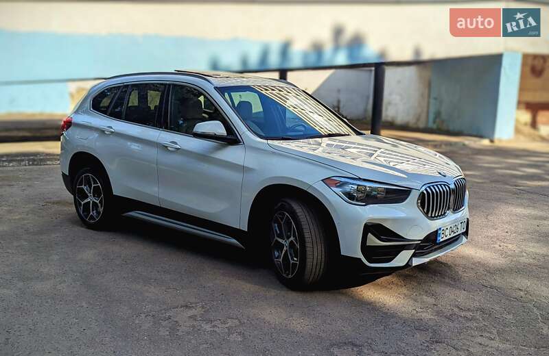 Внедорожник / Кроссовер BMW X1 2019 в Львове
