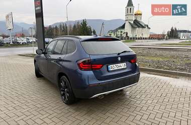 Внедорожник / Кроссовер BMW X1 2011 в 