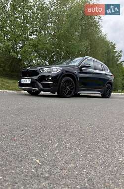Позашляховик / Кросовер BMW X1 2016 в 