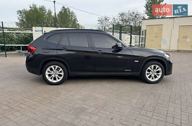 Внедорожник / Кроссовер BMW X1 2010 в 