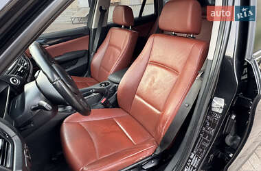 Внедорожник / Кроссовер BMW X1 2010 в 