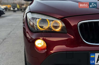 Позашляховик / Кросовер BMW X1 2010 в 