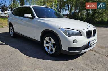 Внедорожник / Кроссовер BMW X1 2013 в 