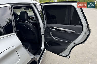 Внедорожник / Кроссовер BMW X1 2015 в 