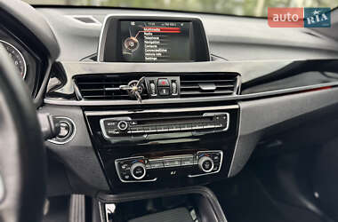 Внедорожник / Кроссовер BMW X1 2015 в 