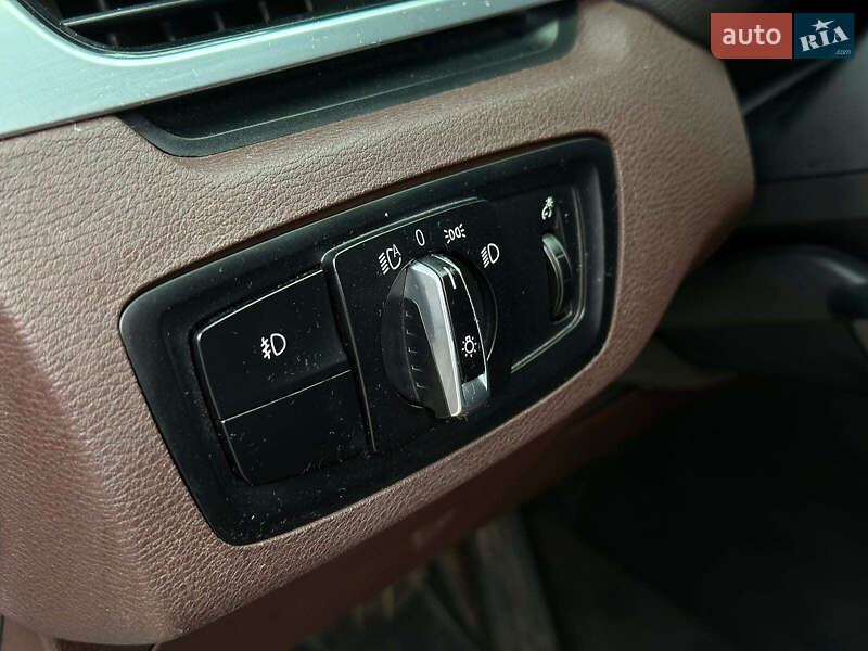 Внедорожник / Кроссовер BMW X1 2015 в Одессе
