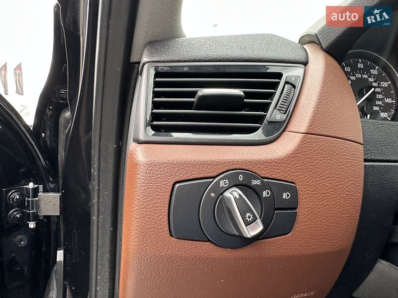 Позашляховик / Кросовер BMW X1 2014 в Києві