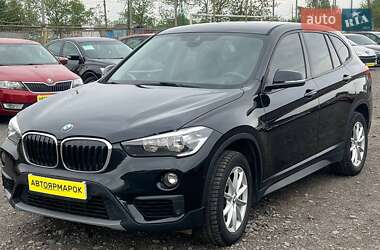Внедорожник / Кроссовер BMW X1 2015 в Ужгороде