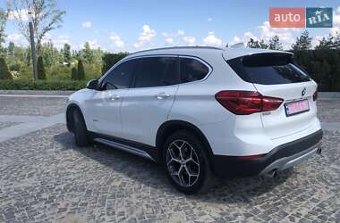 Внедорожник / Кроссовер BMW X1 2017 в 