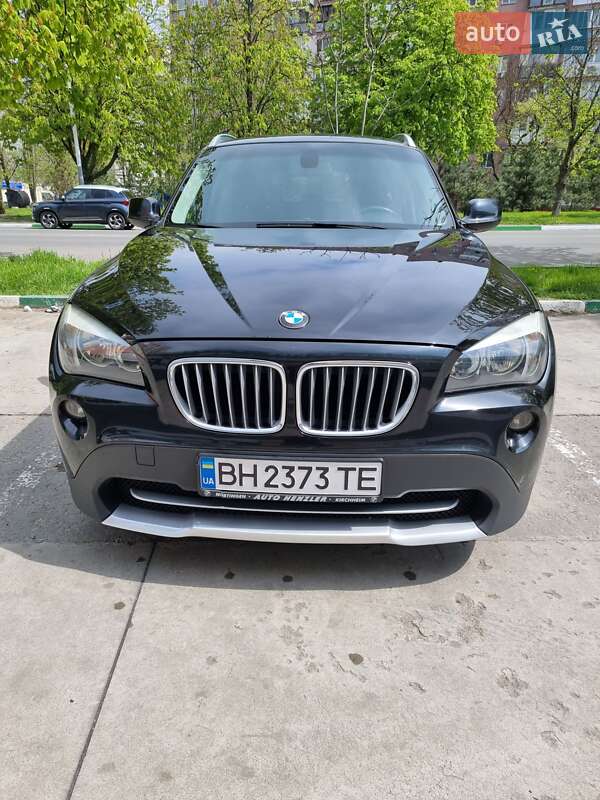 Внедорожник / Кроссовер BMW X1 2010 в Черноморске фото 2 Внедорожник / Кроссовер BMW X1 2010 в Черноморске