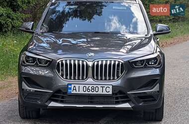 Позашляховик / Кросовер BMW X1 2019 в 