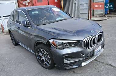 Позашляховик / Кросовер BMW X1 2019 в 