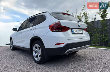 Позашляховик / Кросовер BMW X1 2013 в 