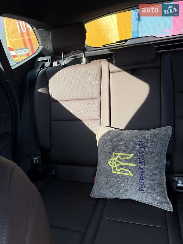 Внедорожник / Кроссовер BMW X1 2023 в Кривом Роге