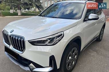 Внедорожник / Кроссовер BMW X1 2023 в 