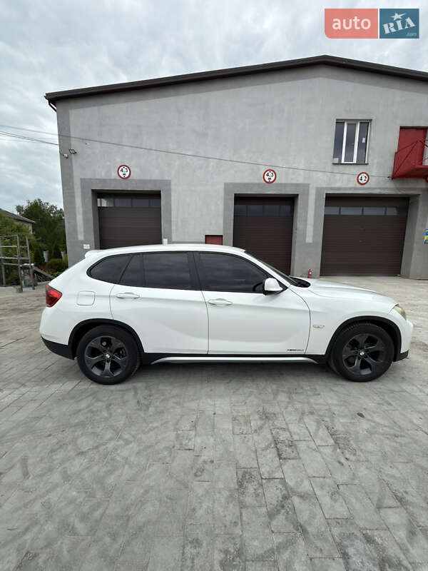 Позашляховик / Кросовер BMW X1 2010 в Зарічному фото 3 Позашляховик / Кросовер BMW X1 2010 в Зарічному