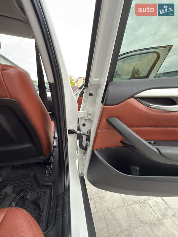 Позашляховик / Кросовер BMW X1 2010 в Зарічному фото 27 Позашляховик / Кросовер BMW X1 2010 в Зарічному