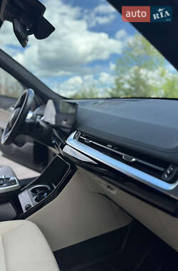 Позашляховик / Кросовер BMW X1 2023 в 