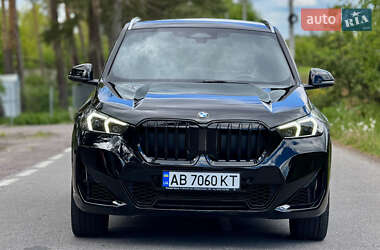 Позашляховик / Кросовер BMW X1 2023 в 