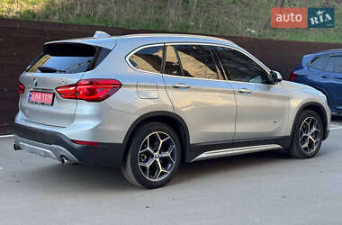 Позашляховик / Кросовер BMW X1 2016 в 