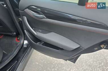Внедорожник / Кроссовер BMW X1 2012 в 