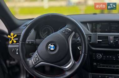 Внедорожник / Кроссовер BMW X1 2012 в 