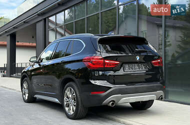 Позашляховик / Кросовер BMW X1 2017 в 