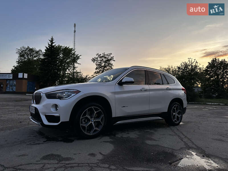 Внедорожник / Кроссовер BMW X1 2017 в Харькове