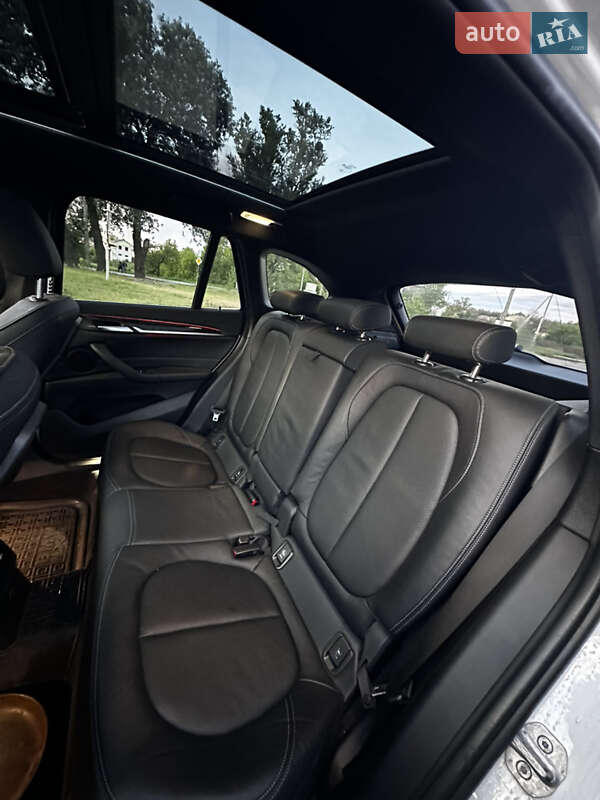 Внедорожник / Кроссовер BMW X1 2017 в Харькове