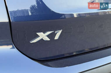 Внедорожник / Кроссовер BMW X1 2019 в 