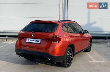 Позашляховик / Кросовер BMW X1 2012 в 
