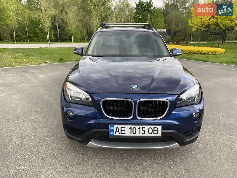 Внедорожник / Кроссовер BMW X1 2013 в 
