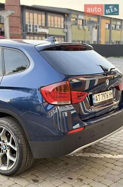 Внедорожник / Кроссовер BMW X1 2010 в 