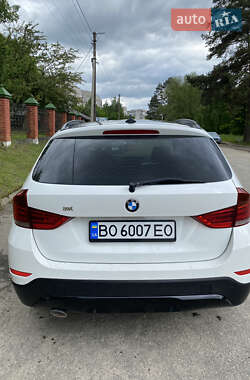 Позашляховик / Кросовер BMW X1 2014 в 
