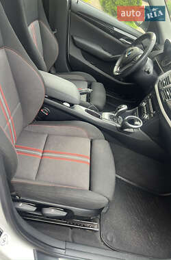 Внедорожник / Кроссовер BMW X1 2013 в 