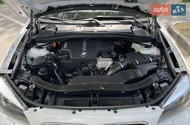 Позашляховик / Кросовер BMW X1 2013 в 