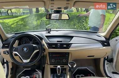 Позашляховик / Кросовер BMW X1 2013 в 