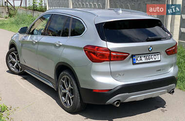 Внедорожник / Кроссовер BMW X1 2018 в 