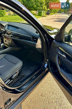 Внедорожник / Кроссовер BMW X1 2011 в 