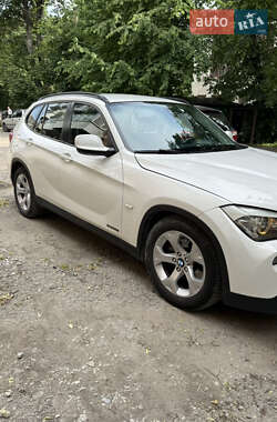 Внедорожник / Кроссовер BMW X1 2011 в Черновцах