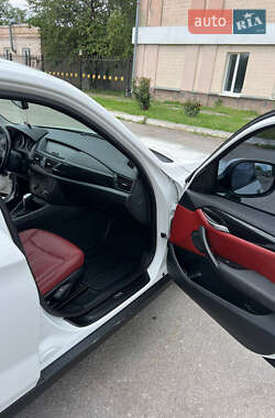 Внедорожник / Кроссовер BMW X1 2010 в 