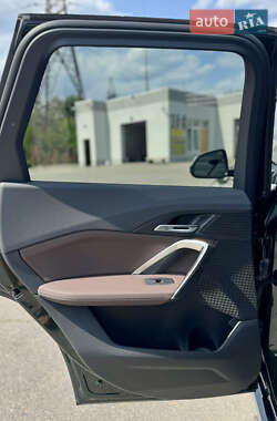 Внедорожник / Кроссовер BMW X1 2023 в 