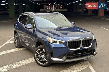 Внедорожник / Кроссовер BMW X1 2022 в Киеве