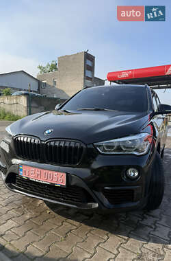 Позашляховик / Кросовер BMW X1 2016 в Львові