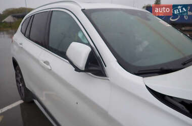 Внедорожник / Кроссовер BMW X1 2021 в 